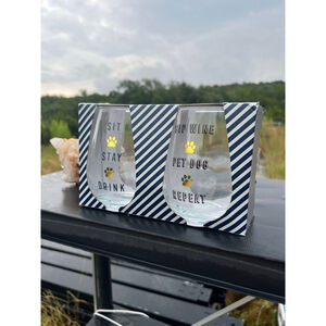 NWB!!! Clear & Gold Dog Themed Stemless Wine Glasses Set
